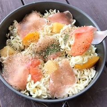 戻すdakeで簡単♡フルーツと生ハムのカッペリーニ