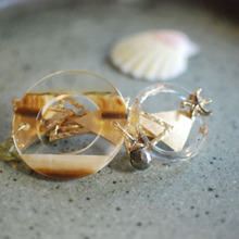 ☆夏のクリアゴールドバレッタ☆【片方なくしたピアスやゴムが伸びたヘアゴム等を使って】