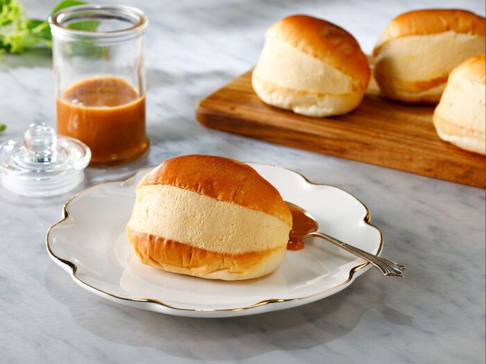 ①マリトッツォ 塩キャラメル味