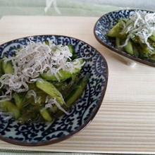 きゅうり、めかぶ、ちりめんじゃこの和え物