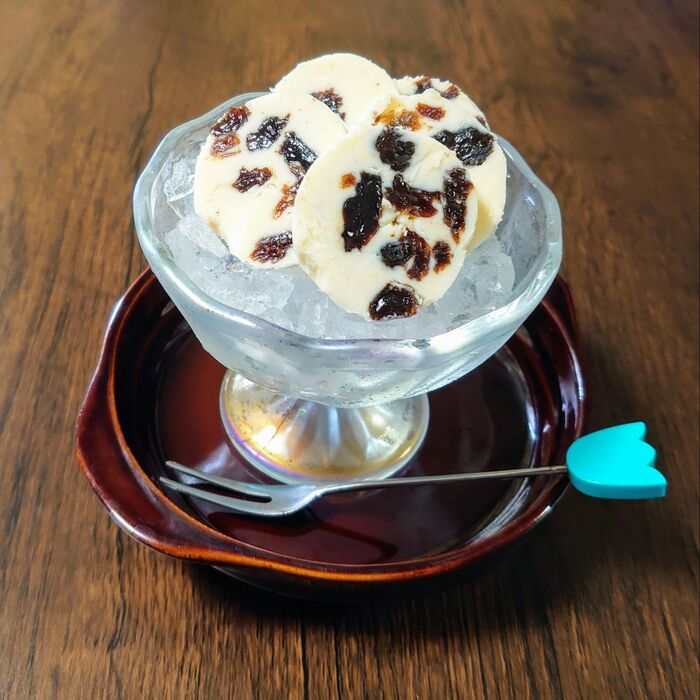 シンプルに、クラッシュアイスに乗せてワイン🍷❓