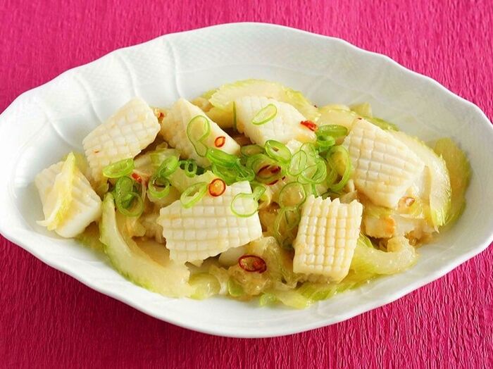 便利な野菜だし使用♪【いかとセロリの炒め物】