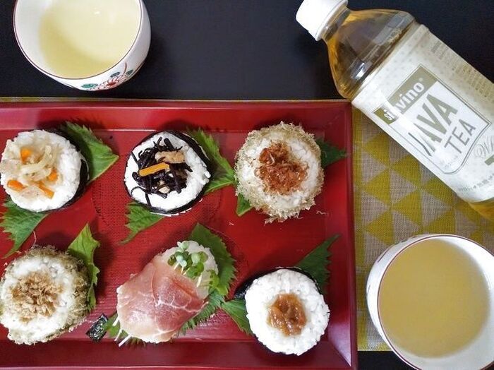 おにぎりを食べながらJAVATEA
