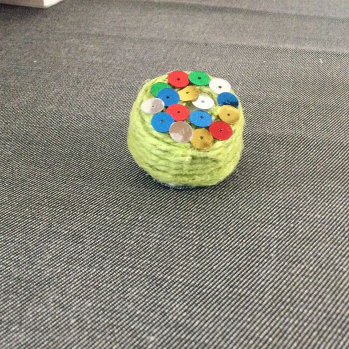 ペットボトルの蓋に貼るだけブローチ