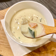 迷わず投入!マヨでこっくり豆乳スープ