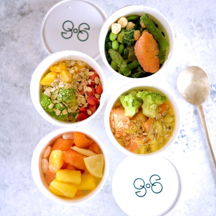フルーツと野菜の栄養ぎっしり!手軽に摂取できる冷凍カップ:身体目覚めるパーソナルスムージー