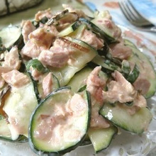 無限にイケる♪ ズッキーニとツナの梅しそサラダ