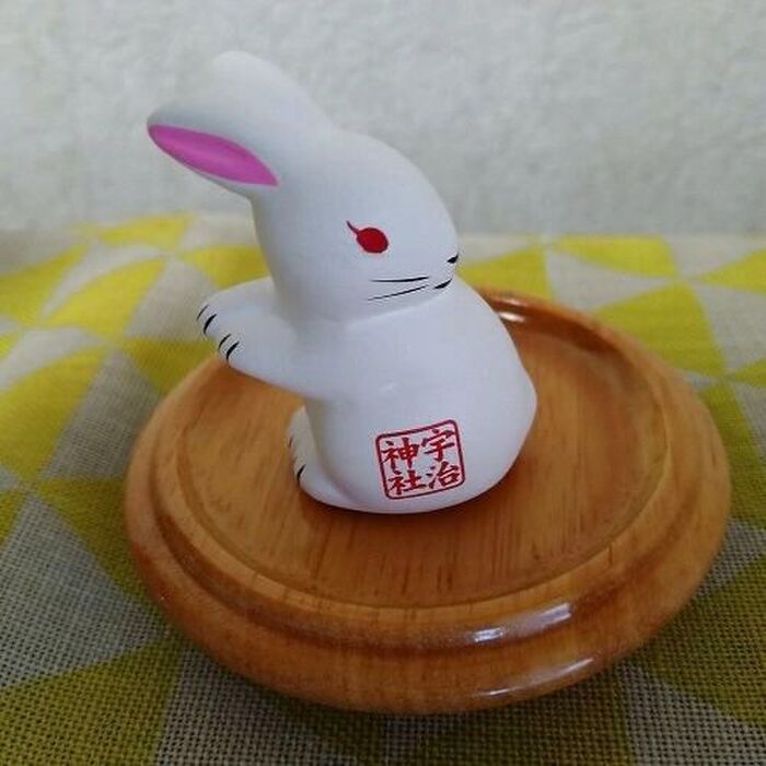 みかえり兎