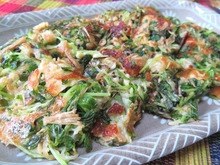 タレいらずでヤバうま♪ 豆苗とえのきのチーズチヂミ