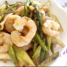 味付けはこれ1つ⭐︎ぷりっぷりえびの炒め物♪