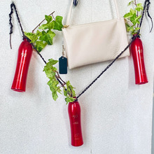 グリーンには赤がお似合い