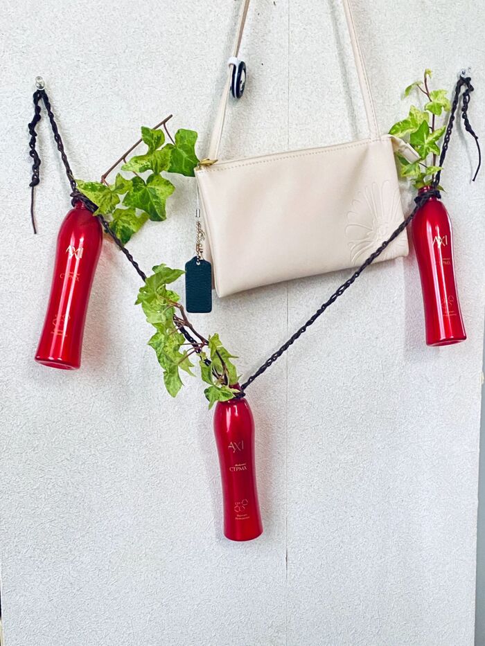 グリーンには赤がお似合い