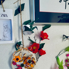 ポプリ香る刺繍枠飾り