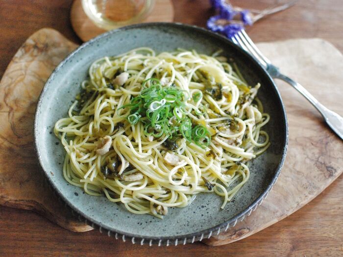 【白だしで味つけ】鶏の皮と高菜のパスタ♪