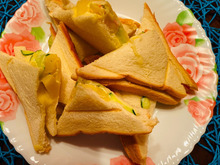 余ったポテトサラダでホットサンド