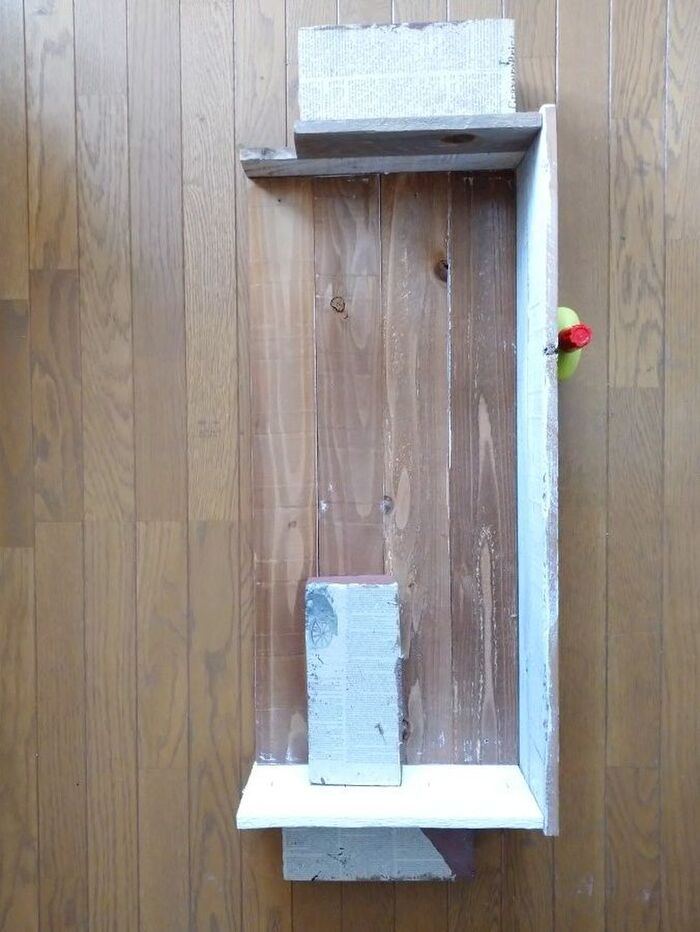 底板に、ボンド接着します!