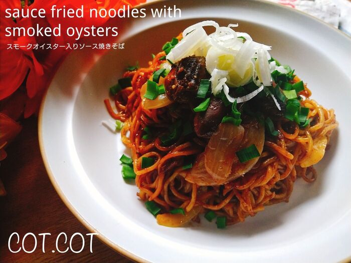 ★ドン・キホーテで100円でした‼スモークオイスター入りソース焼きそば★