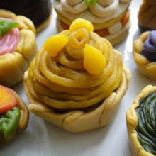 食べられません…モンブランケーキと柿!フルーツタルト、イチゴタルト、ミルフィー…(100均粘土)