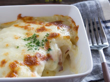 和にも洋にも合う♪豆乳白だしじゃがいもグラタン