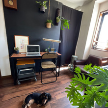 1つのお部屋を、「見えるところ」「見せたくないところ」で分けてスッキリ!カフェ風書斎と収納倉庫に