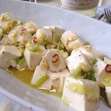 ワインのお供にも♪ 豆腐のペペロンチーノ