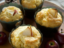 バターなしで作れる さつまいもとりんごのマフィン