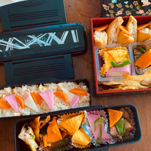 お弁当にこれが使えたら便利!詰めやすい三角おかず弁当