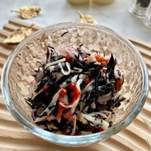 缶詰のひじきで簡単!ひじきとカニカマのヨーグルト白だし和え柚子胡椒風味