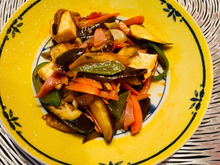 ご飯に絶品!茄子と絹揚げとベーコンのケチャップ炒め