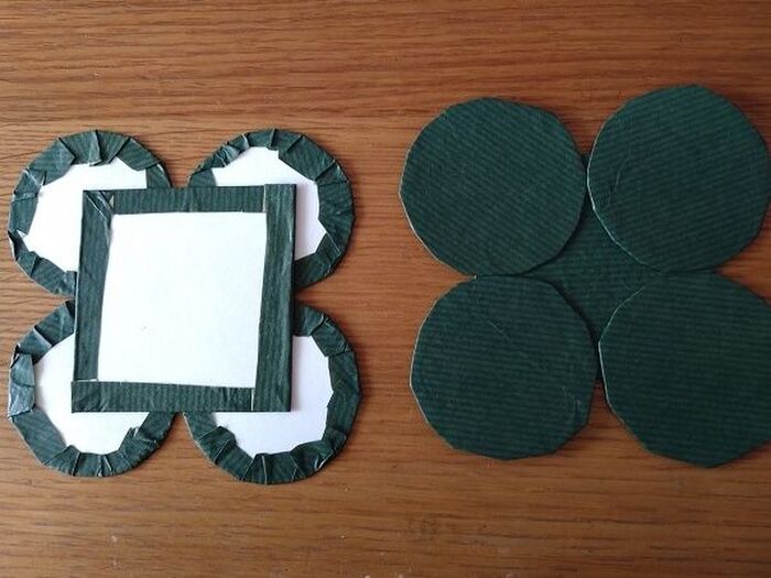 ドイリーの表と裏