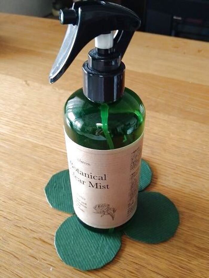 消毒アルコールボトルの下でもいいですね。