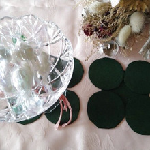 包装紙と牛乳パックで作るドイリー