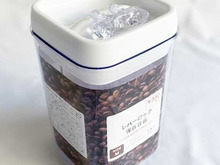 指1本でピタっ!キャンドゥ新商品キャニスター密封保存容器