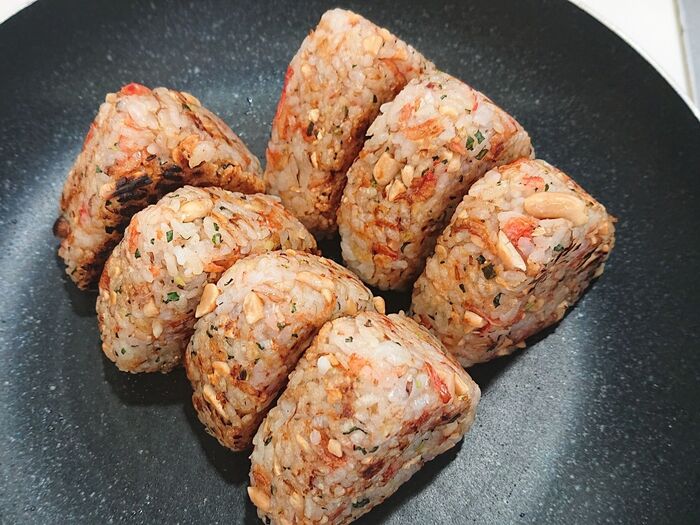 職場で焼きおにぎり /// おにぎりaction