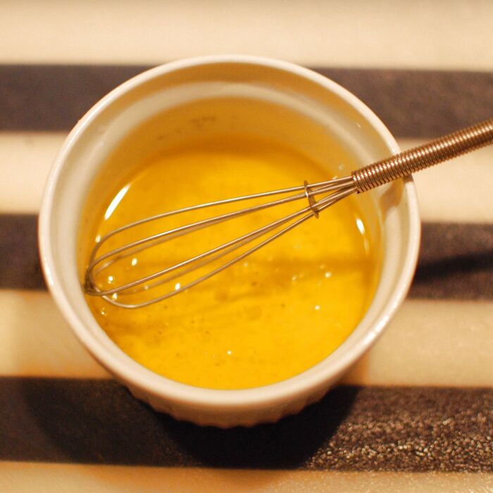 ドレッシングを作ります