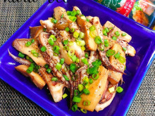 簡単おつまみ♪イカとエリンギのガーリック醤油炒め