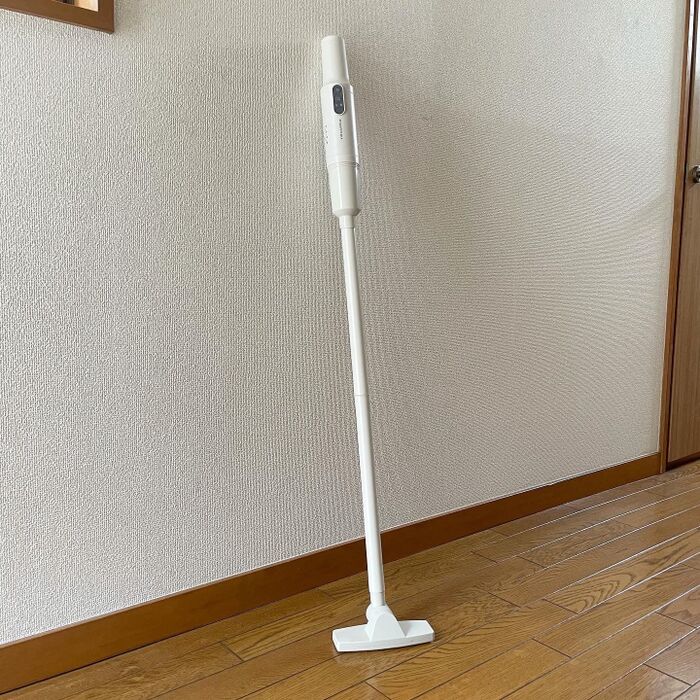 コンパクトスリムな掃除機で