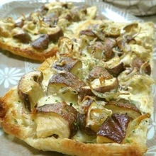 柚子胡椒マヨでうまっ♪ 椎茸とじゃこの油揚げピザ