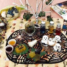 アーヤ と かわいいオバケ達の 賑やかお菓子ハロウィン祭り♪