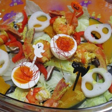 ハロウィンの日に!ドクロの蓮根♡野菜がもし半端に余ったら、電気蒸し器でラクラク蒸し野菜♪