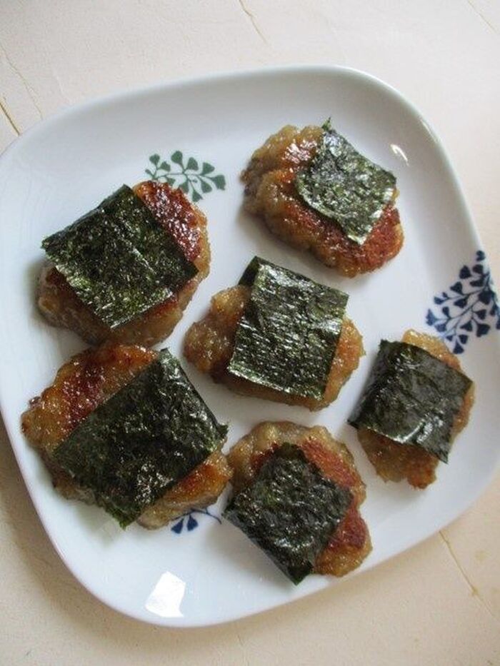 蓮根が半端に余ったら~!もちもちが旨い、蓮根餅の磯辺焼き♪