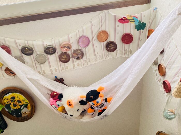 ストールでハンモック!ぬいぐるみの場所を確保🎶