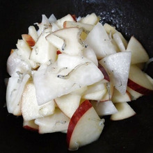 リンゴと大根の作り置きサラダ