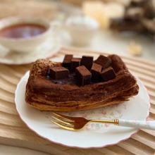 思わず手に取ったセブンイレブンの「くちどけショコラデニッシュ」