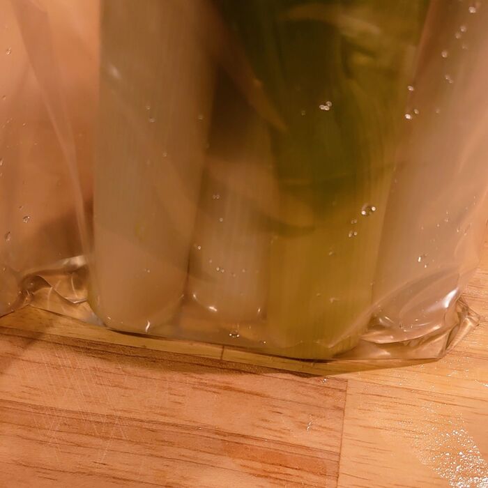 少量のお水を入れて