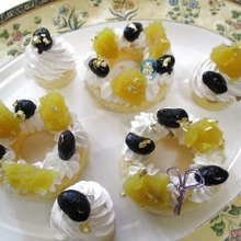 栗金団&アマビエde金運もアップ!コロナの終息を願う妖怪アマビエ簡単ドーナツ型プチケーキ♪