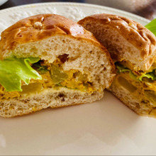 鯖玉トッツォ風 隠し味には香り高いあのフルーツが入っていますよ(⌒▽⌒)