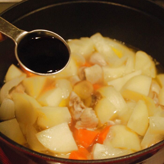 オイスターソースを加えます