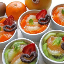 セリアのスフレ型(ココット型)de果物たっぷりレアチーズケーキ♪