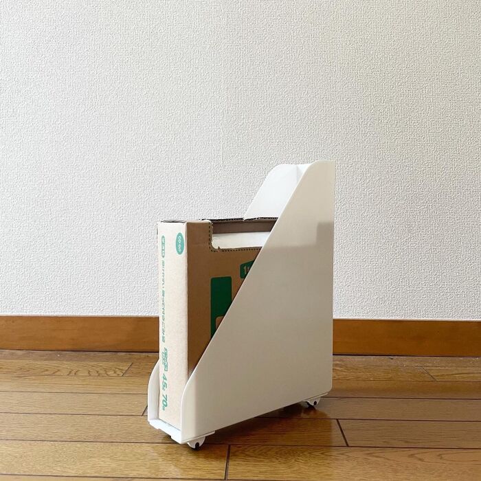 100円グッズを使ってゴミ袋収納